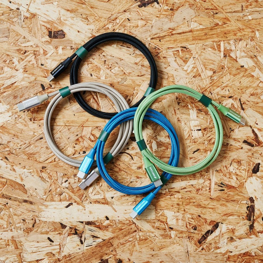 https://cdn.shopify.com/s/files/1/0950/5387/3523/files/c21cc1m-greylime-braided-usb-c-to-usb-ccable-1-m_c4766b07-e81a-4543-a886-1060f4d7c01e.jpg?v=1759751863