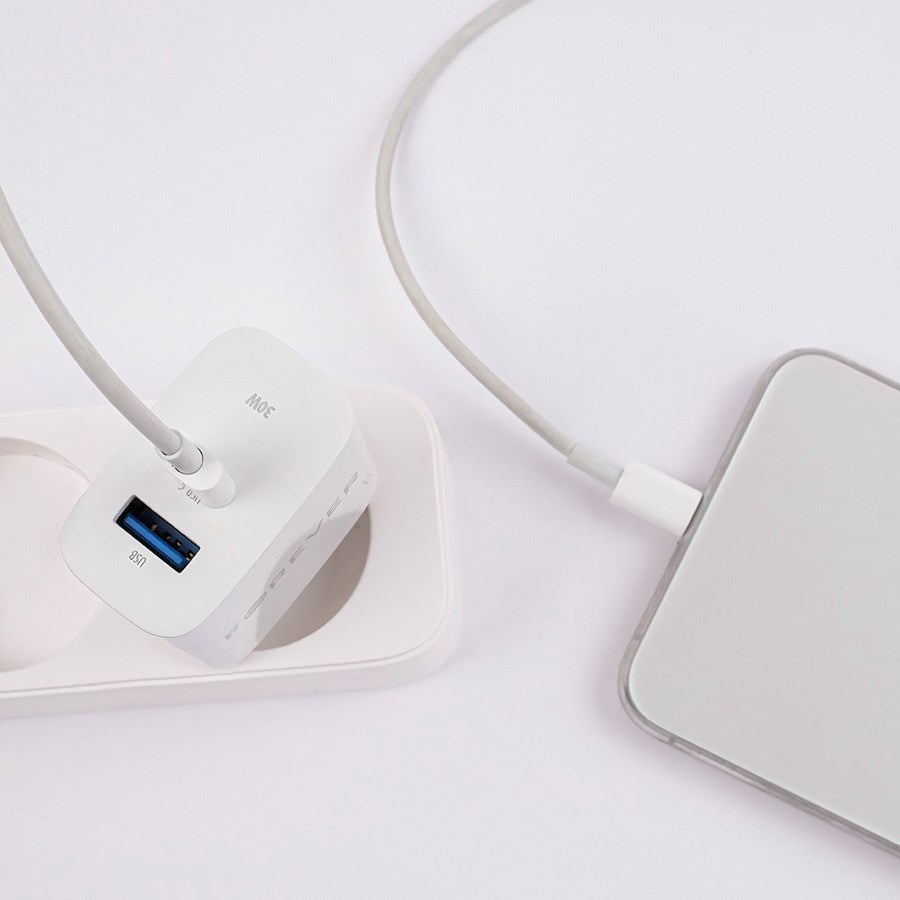 https://cdn.shopify.com/s/files/1/0950/5387/3523/files/gsm172201-forever-30w-charger-1-x-usb-c-pd-1-x-usb-a-qc-white-4.jpg?v=1759552499