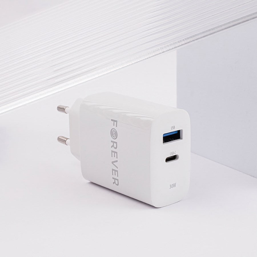https://cdn.shopify.com/s/files/1/0950/5387/3523/files/gsm172201-forever-30w-charger-1-x-usb-c-pd-1-x-usb-a-qc-white-5.jpg?v=1759552499
