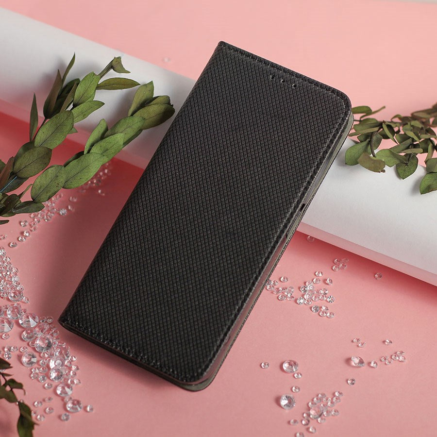 https://cdn.shopify.com/s/files/1/0950/5387/3523/files/gsm173036-forever-wallet-cover-til-iphone-15-sort-3.jpg?v=1759744775