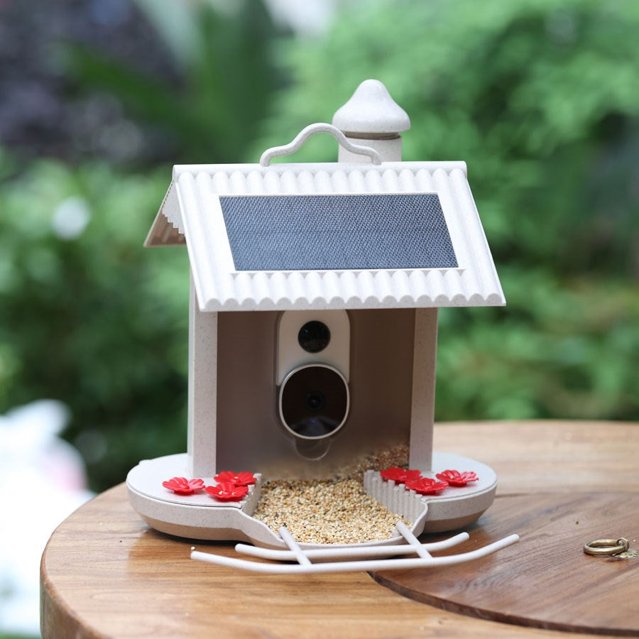 https://cdn.shopify.com/s/files/1/0950/5387/3523/files/hb-5543_hibirds-wifi-smart-fuglefoderhus-1080hd-kamera-og-ai-fuglegendkendelse-2_5367a629-1c6e-4aa9-91c6-e5c751327f01.jpg?v=1759744505