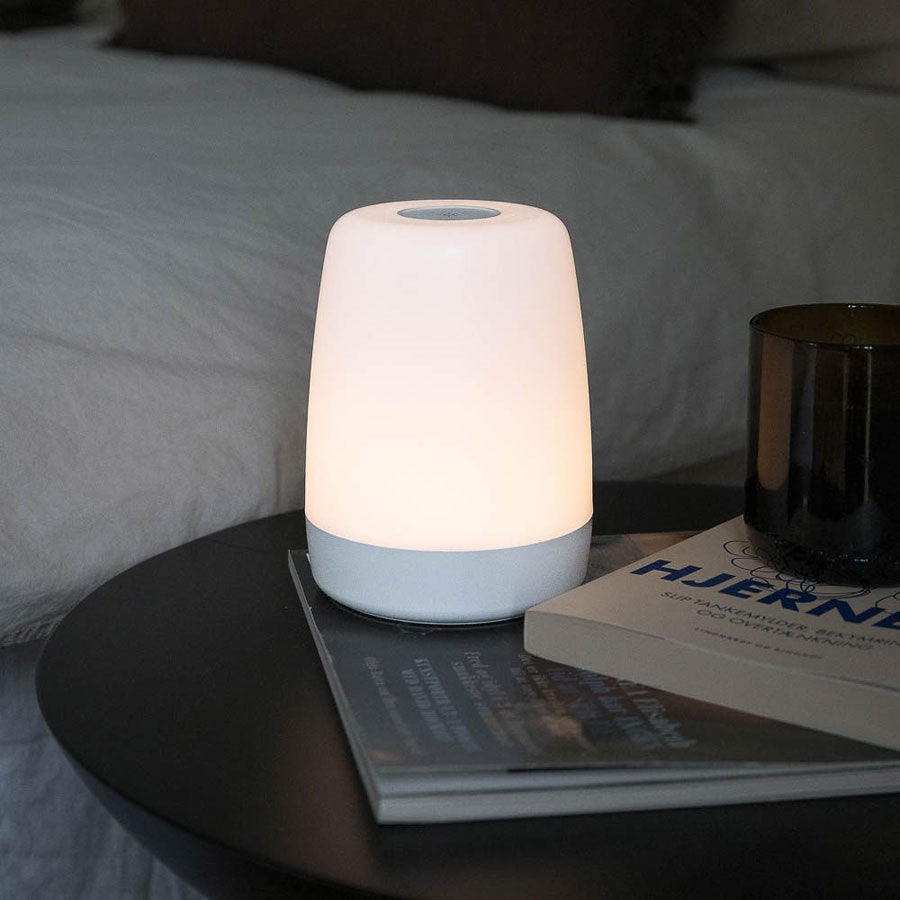 https://cdn.shopify.com/s/files/1/0950/5387/3523/files/lbbl03_lippa-baby-natlampe-med-timerfunktion-touch-100-timers-batteri-og-9-farver-7.jpg?v=1770173447