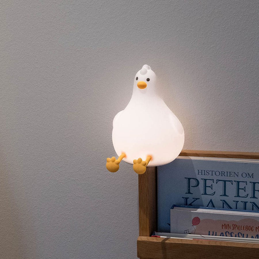 https://cdn.shopify.com/s/files/1/0950/5387/3523/files/lbbl04_lippa-touch-baby-lamp-with-battery-and-timer-chicken-10.jpg?v=1770173389