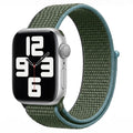 https://cdn.shopify.com/s/files/1/0950/5387/3523/files/lpaw099_lippa-apple-watch-nylonrem-42-44-45-49-moerkegroen-4.jpg?v=1777808514