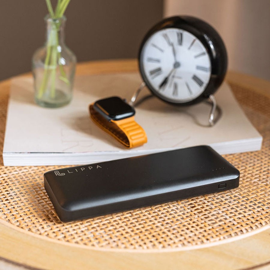 https://cdn.shopify.com/s/files/1/0950/5387/3523/files/lppb26800fc_lippa_26800_mah_powerbank_45w_usb-c_pd_og_qc_usb-a_output__sort_6.jpg?v=1770172868