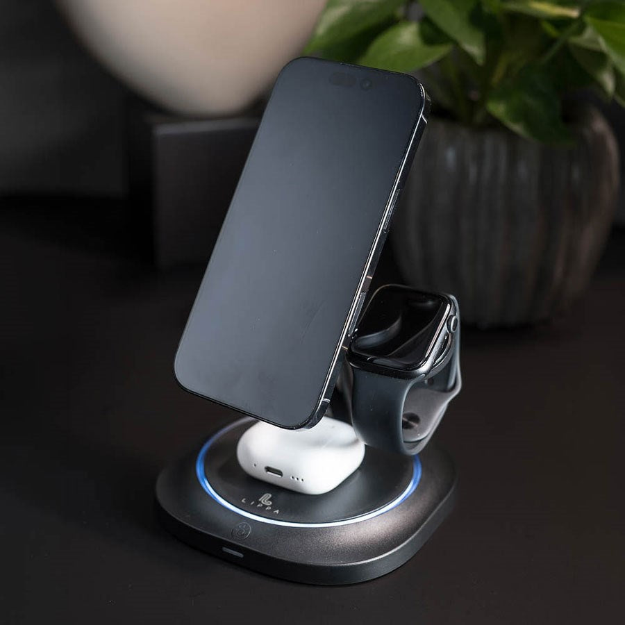 https://cdn.shopify.com/s/files/1/0950/5387/3523/files/lpwcs01_lippa-3-in-1-15w-wireless-charger-stand-black-5.jpg?v=1770172264