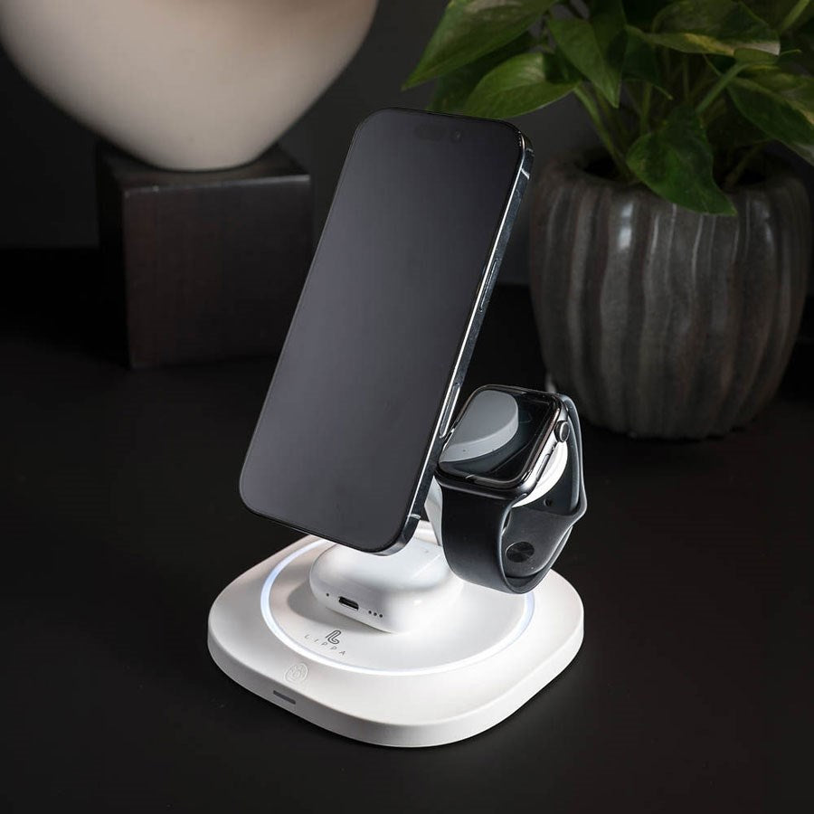 https://cdn.shopify.com/s/files/1/0950/5387/3523/files/lpwcs02_lippa-3-in-1-15w-wireless-charger-stand-white-13.jpg?v=1770171912