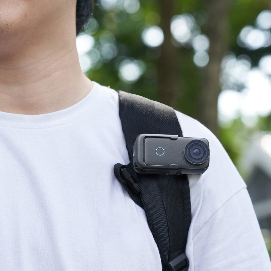 https://cdn.shopify.com/s/files/1/0950/5387/3523/files/sywp0004-bk-akaso-keychain-2-4k-60fps-mini-action-kamera-9.jpg?v=1759552614